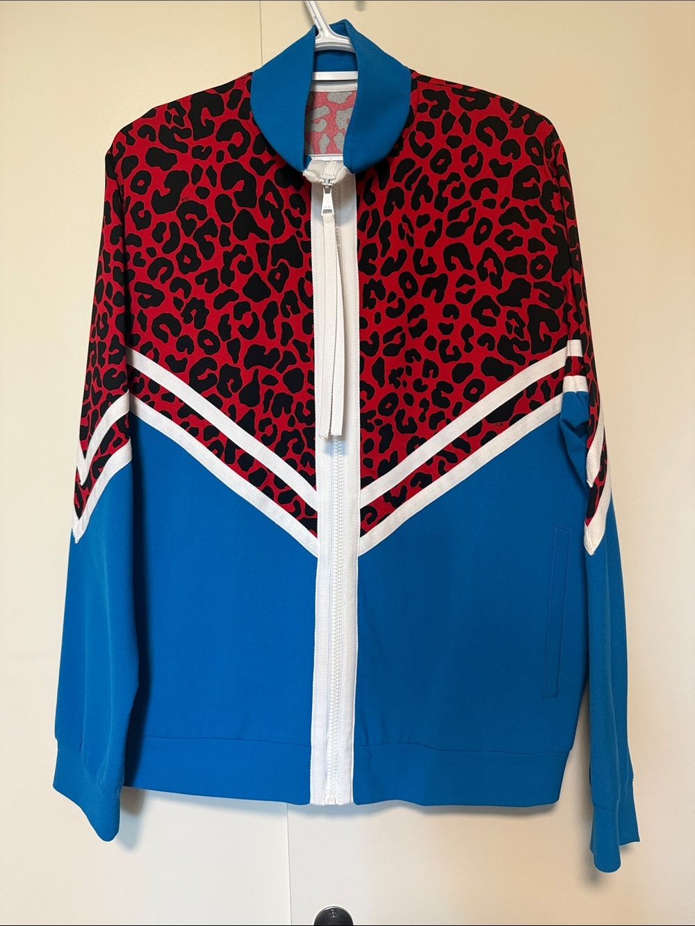 Women’s Blue & Red Leopard Print Zip-Front Sweater Jacket